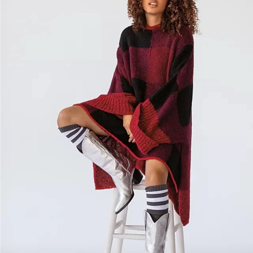 Free People Meet Me in Plaid Poncho, Red & Black, Sz M/L, oversized, EUC